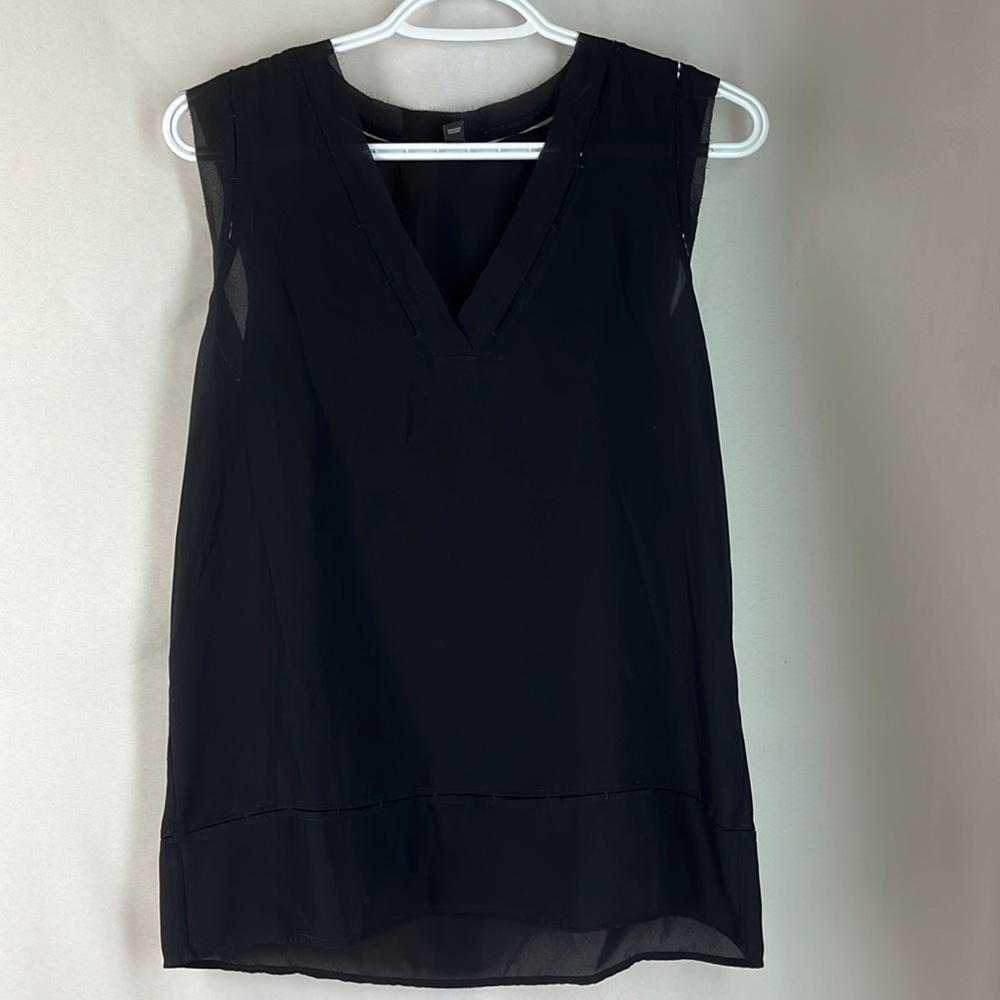 Banana Republic Tank Blouse. Size Small